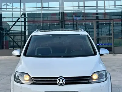 Volkswagen Golf (Import)