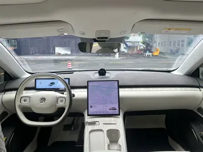 Nio ET7