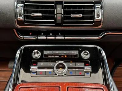 Lincoln Navigator
