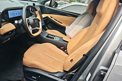 Geely Galaxy L7