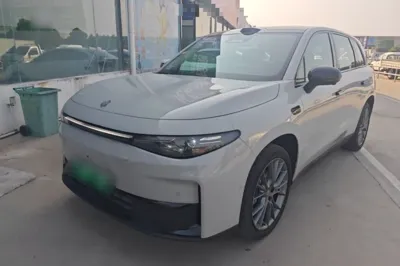 Leapmotor C10