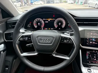 Audi A7L