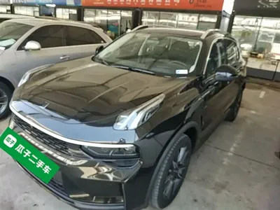 Lynk & Co 01