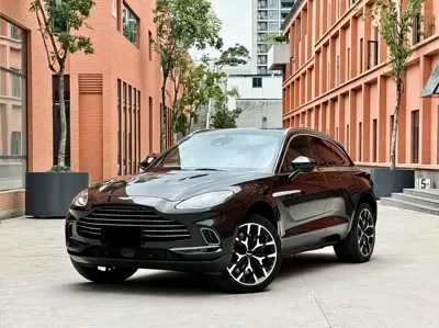 Aston Martin DBX