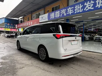 Buick GL8 Hybrid