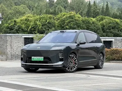 Nio ES8