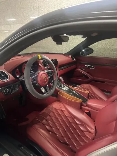 Porsche 718