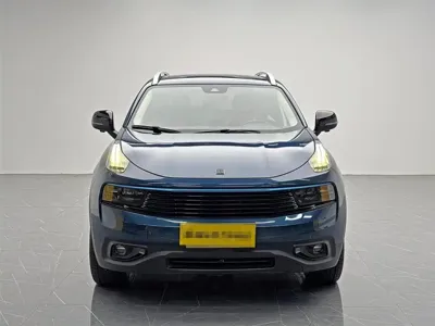 Lynk & Co 01
