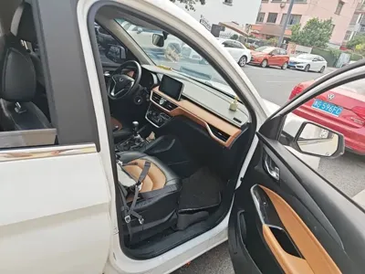 Wuling Hongguang S3