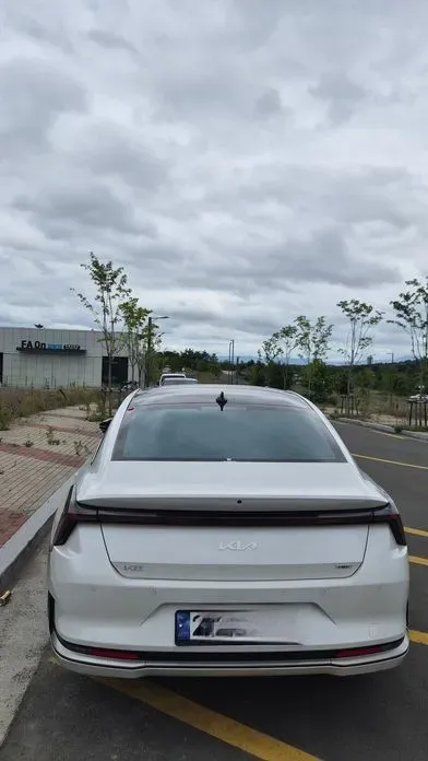 Kia K8