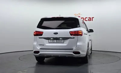 Kia Canival