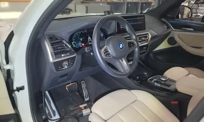 BMW iX3