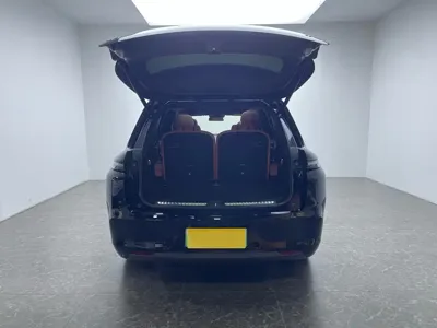 Li Auto Li L8