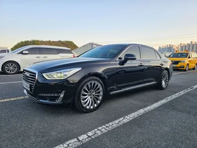 Genesis EQ900