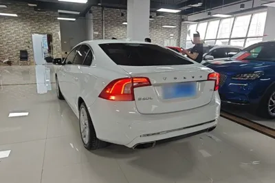Volvo S60
