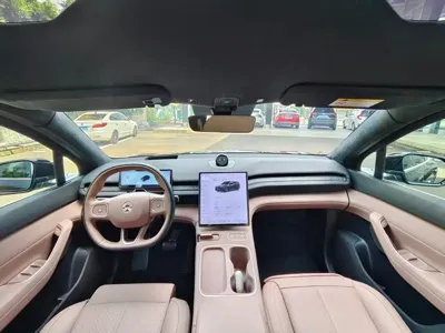 Nio EC6