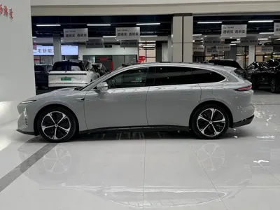 Nio ET5T