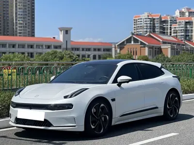 Zeekr 001