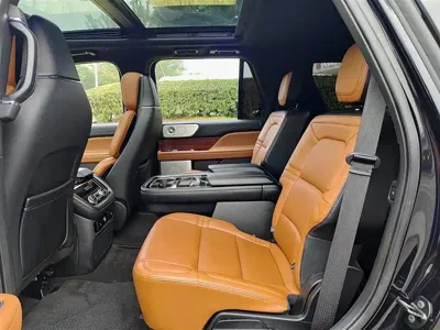 Lincoln Navigator