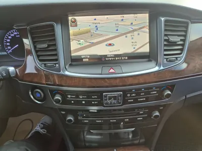 Hyundai Equus