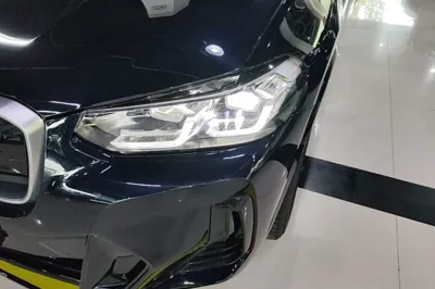 BMW iX3