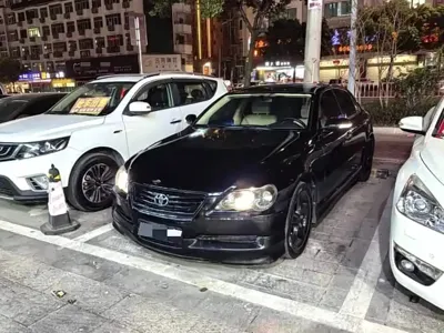 Toyota Reiz