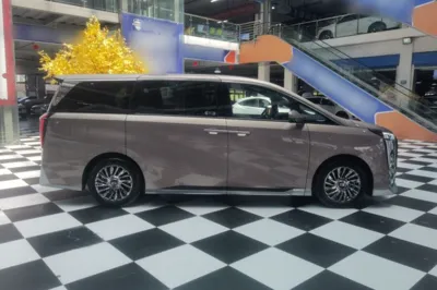 GAC Trumpchi M8