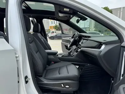 Cadillac XT6