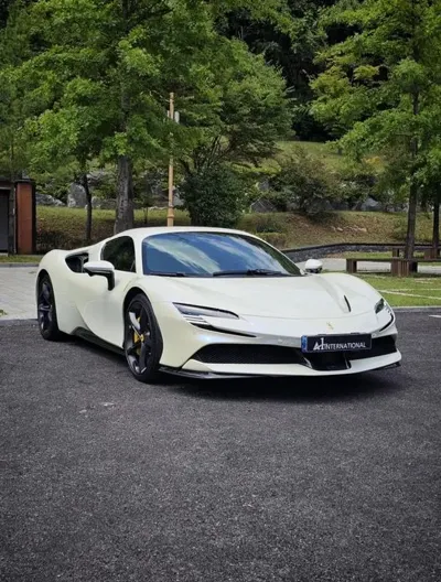 Ferrari SF90
