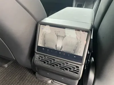 Tesla Model Y L