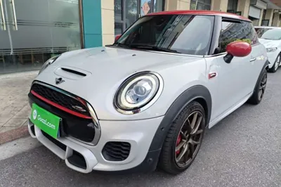 MINI JCW