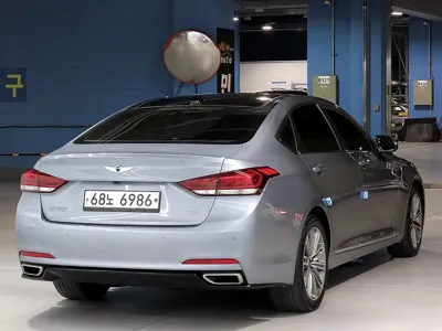 Hyundai Genesis