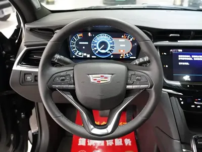 Cadillac XT6