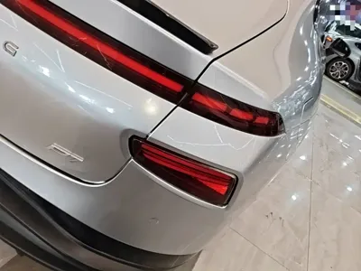 Xpeng P7