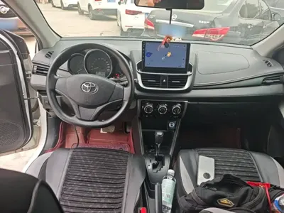 Toyota Yaris L