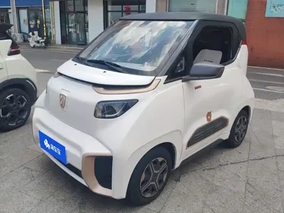 Baojun E200