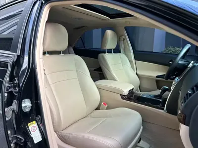 Toyota Reiz