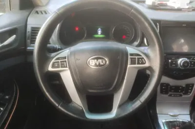 BYD Surui