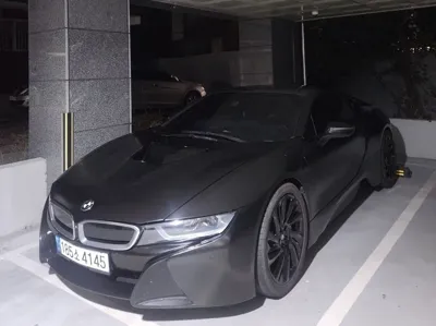 BMW i8