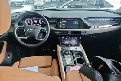 Audi Q6