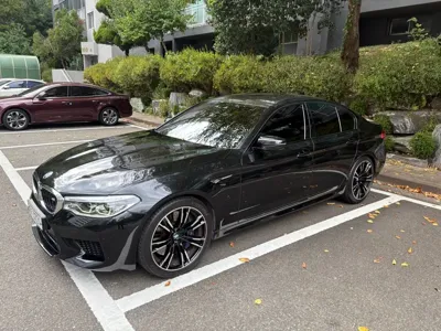 BMW M5