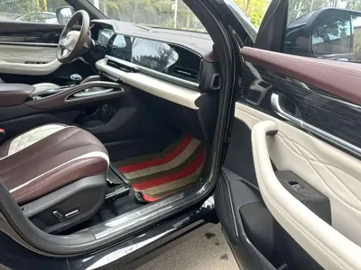 Geely Xingyue L