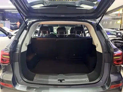 Roewe RX5