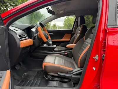 BYD e2