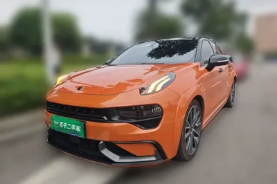 Lynk & Co 02 Hatchback