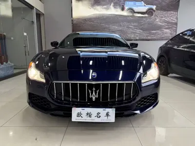 Maserati Quattroporte