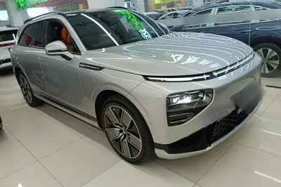 Xpeng G9