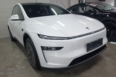 Tesla Model Y L