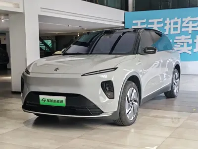 Nio ES8