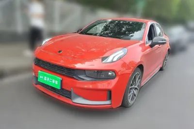 Lynk & Co 03